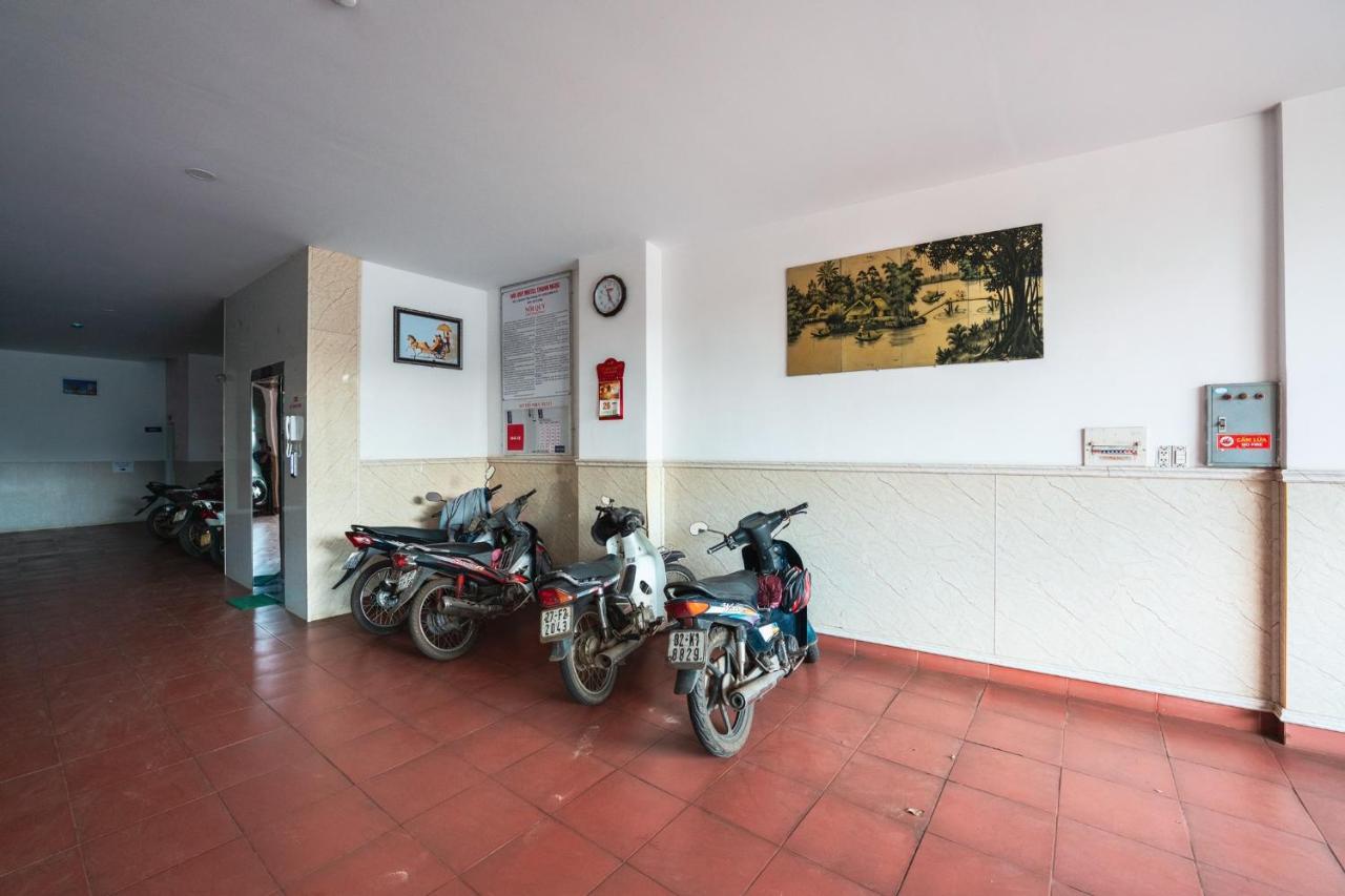Thanh Ngoc Motel Буонметхуот Экстерьер фото