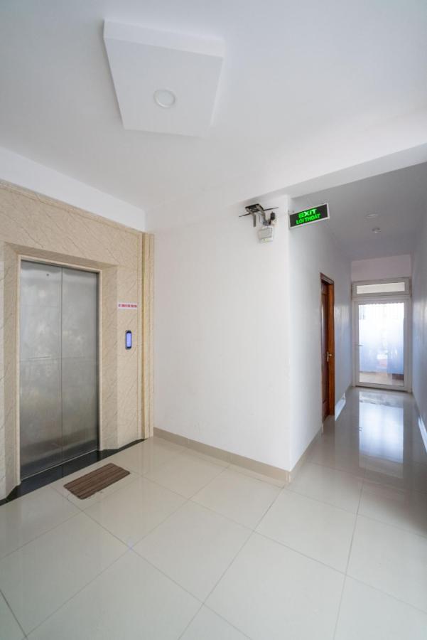 Thanh Ngoc Motel Буонметхуот Экстерьер фото